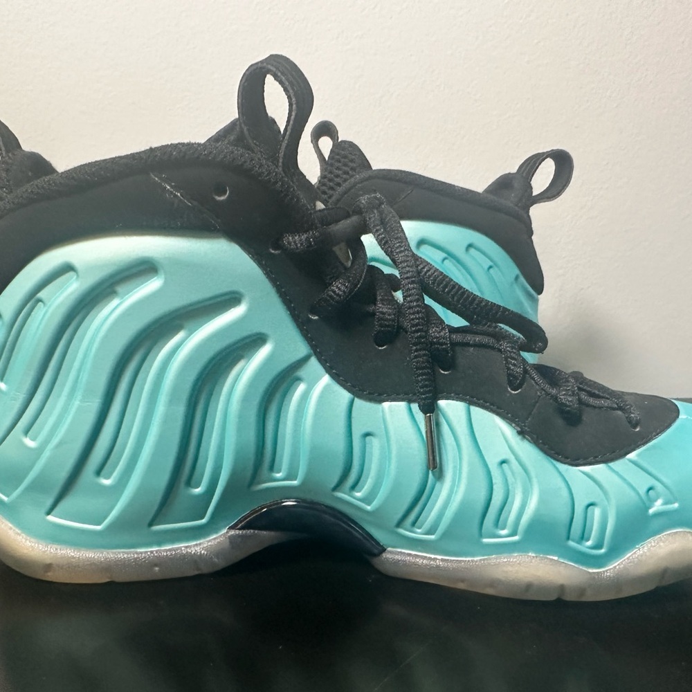 Nike Foamposite Pro GS Island Green sneakers in size 5.5Y - Preowned - Picture 5 of 16